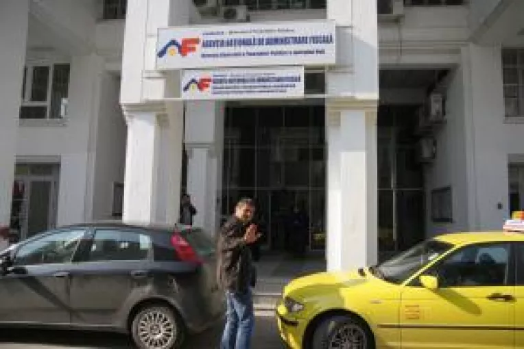 Feriti-va de firmele inactive!