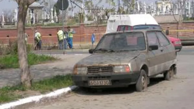 Harbul ii scoate de la ajutoare