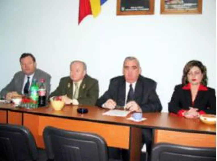 La Satu Mare, PSD si UDMR au lansat acelasi indemn:
 VOTATI ADRIAN NASTASE!