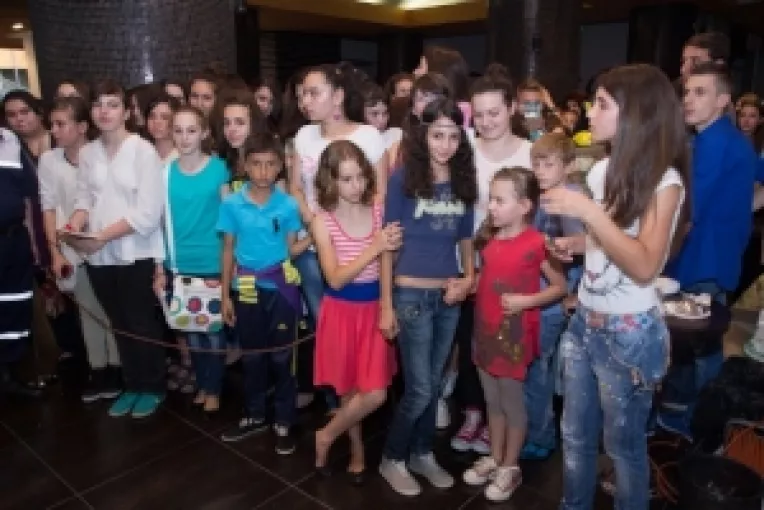 LaLa Band are de acum magazin oficial!