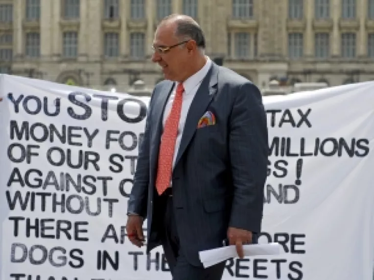 Marius Marinescu: Daniel Morar este incompetent, santajabil si dirijabil politic