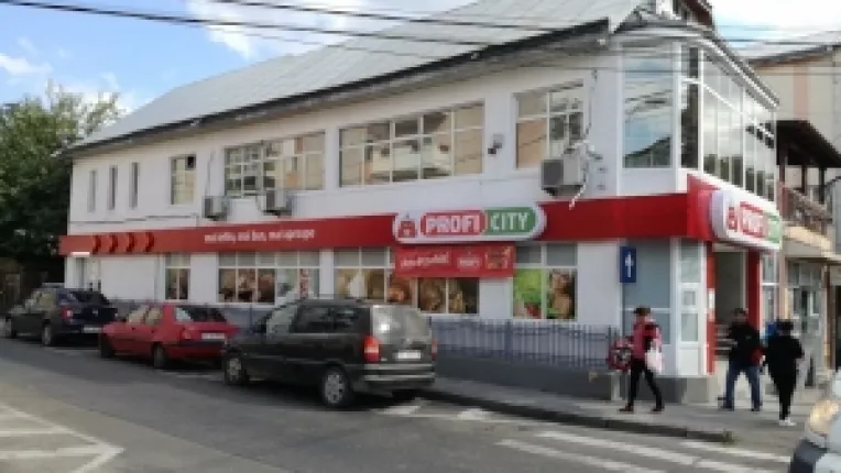 Nou record PROFI: opt inaugurari si o remodelare intr-o singura saptamana