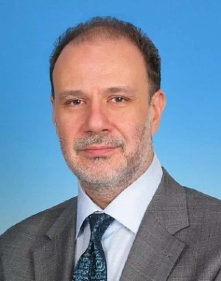 O noua cacealma: Basescu l-ar vrea premier pe Cristian Popa, viceguvernatorul BNR, in locul lui Boc