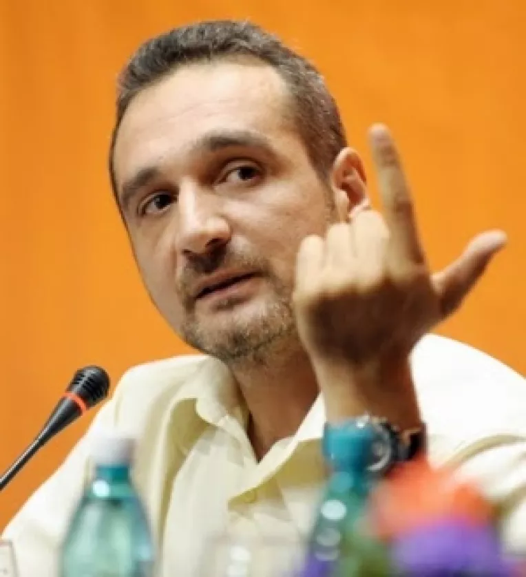 Sebastian Lazaroiu nu este innebunit dupa confort